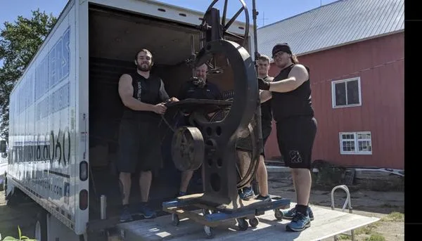 Gorilla Movers Of Wisconsin INC