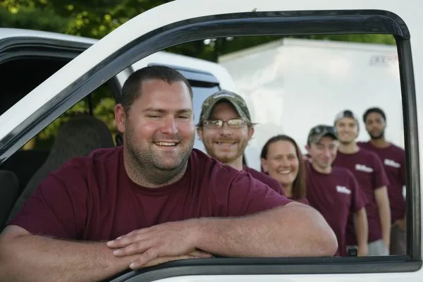 M & R Movers LLC